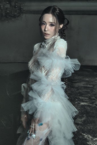 Tiffany Young 3